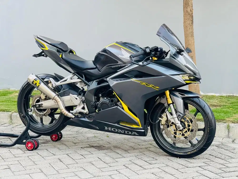Honda cbr250rr grey 2017 cbr 250rr cbr250 rr cbr 250 rr grey plat AG
