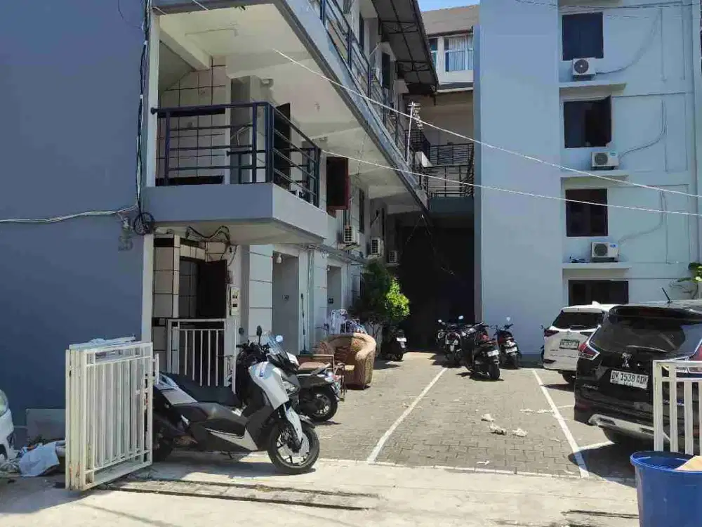 Kost Eksklusif 3 Lantai Full Penghuni di Gelogor Carik Denpasar