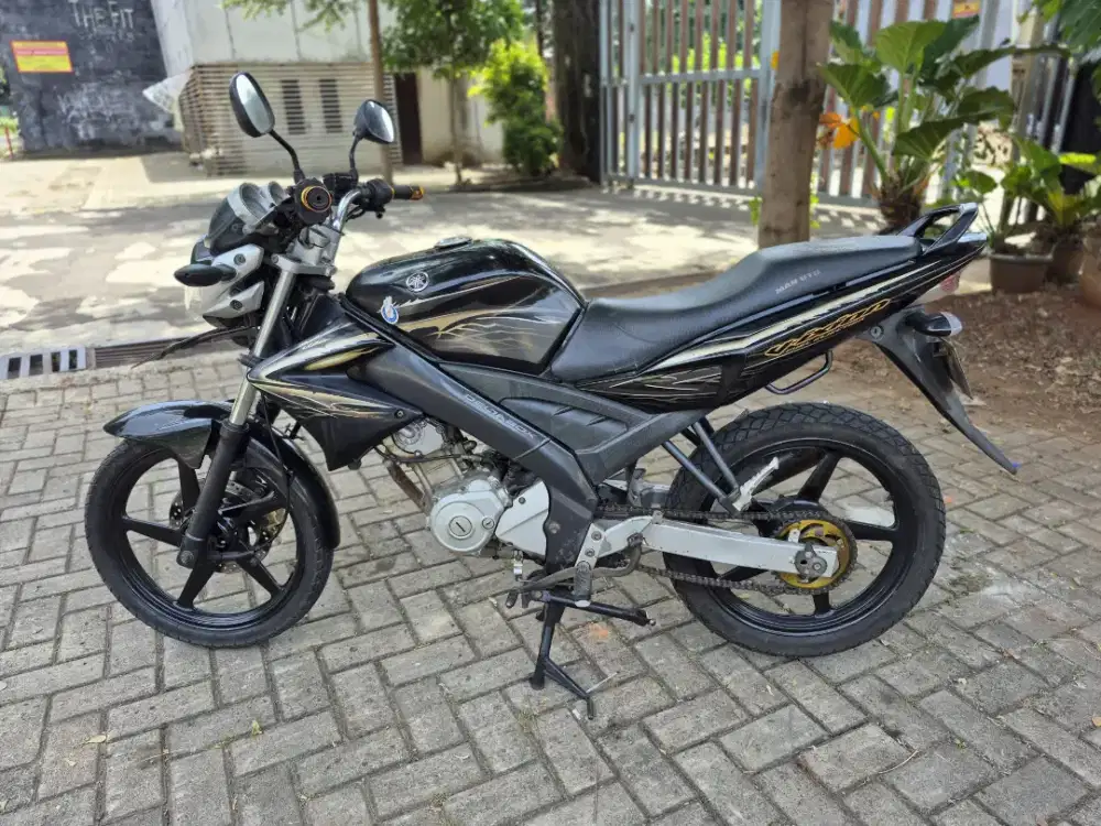 Vixion old 2011 original