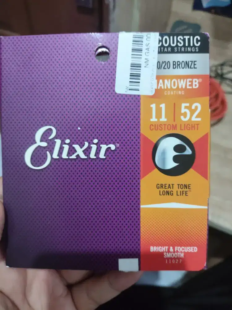 Senar gitar akustik elixir nanoweb