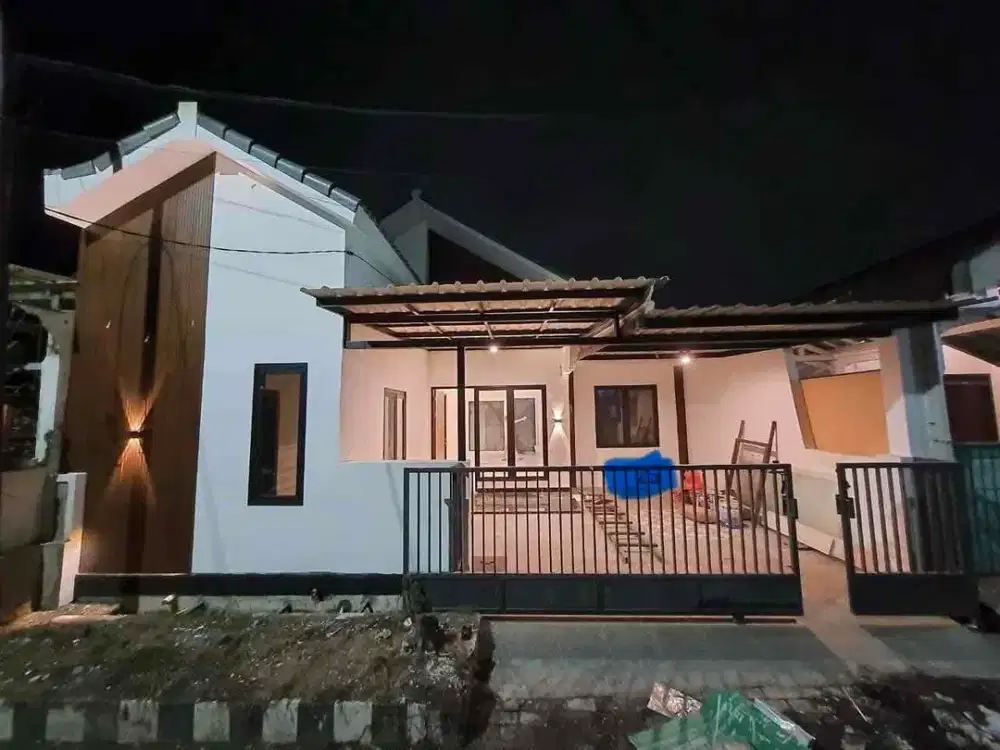 Dijual rumah baru Gress Wiguna Rungkut 2 lantai