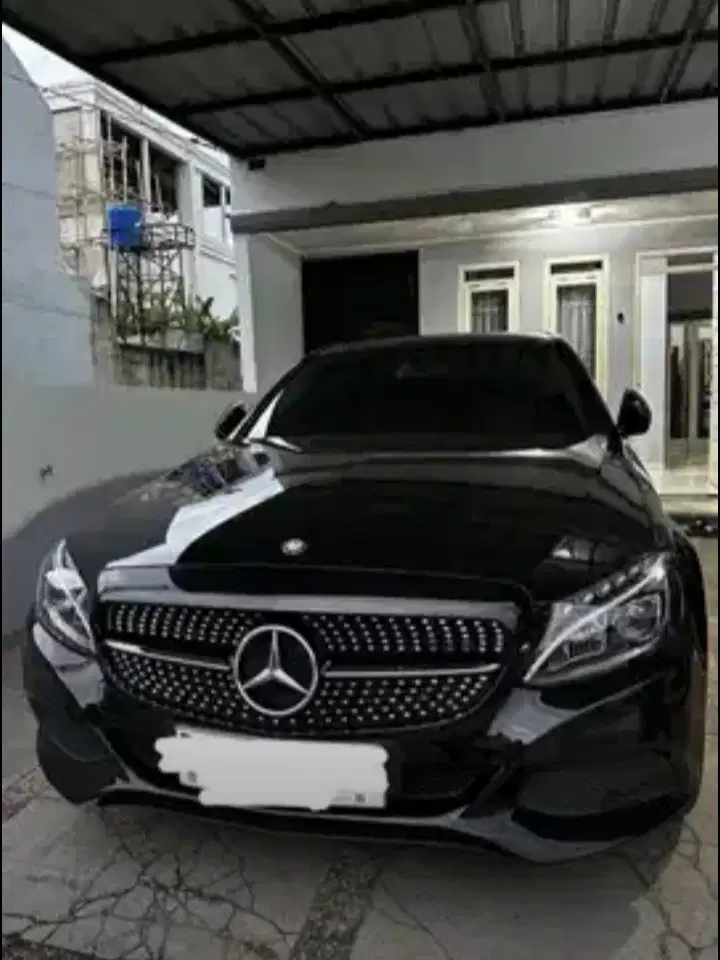 Mercedes-Benz C200 2017 Bensin