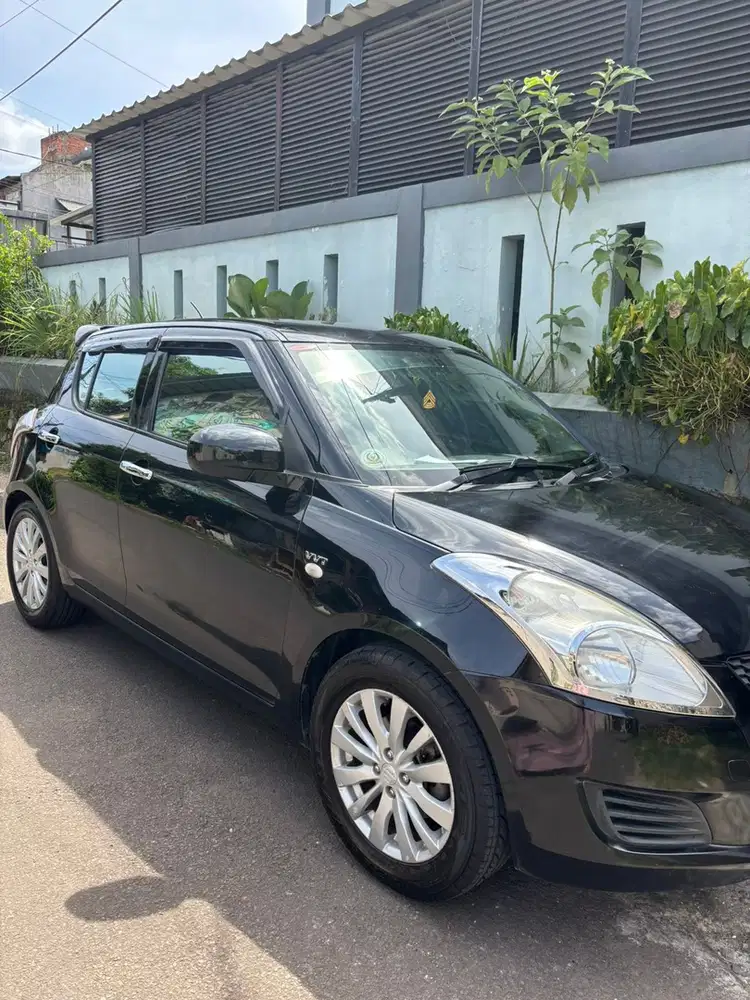 Swift 2012 jual cepat gl tinggal pakai