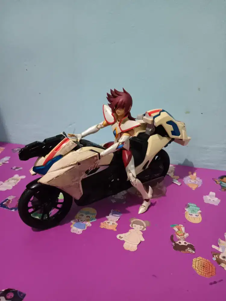 Figure saint seiya dan motor