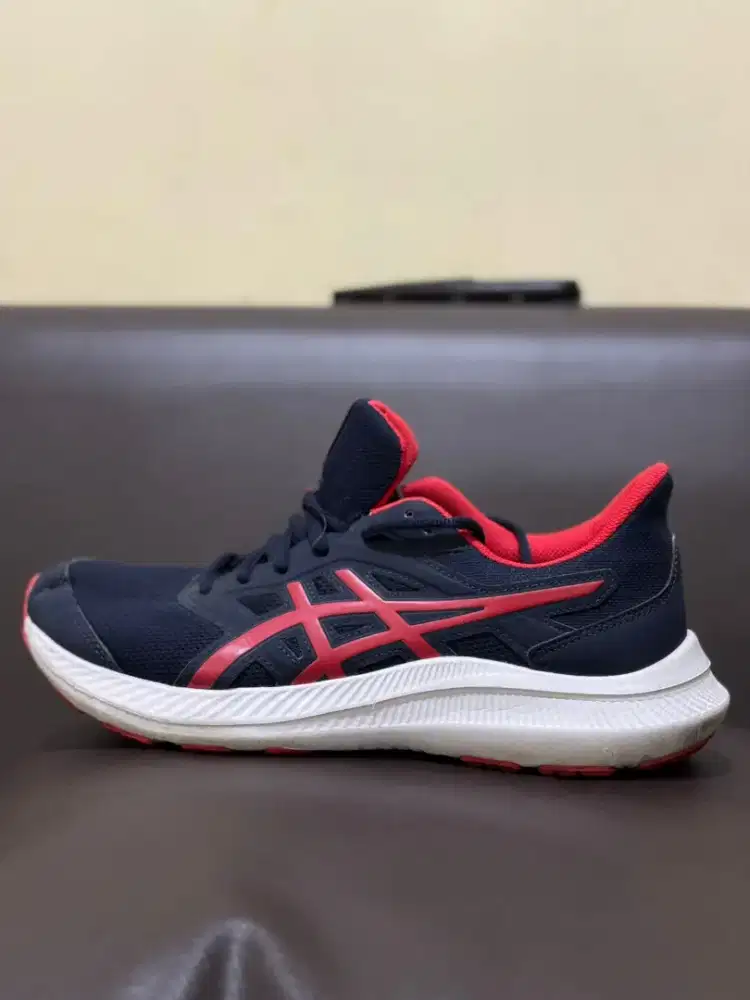 Asics original (41/42) utk volly, bulutangkis, tenis dll