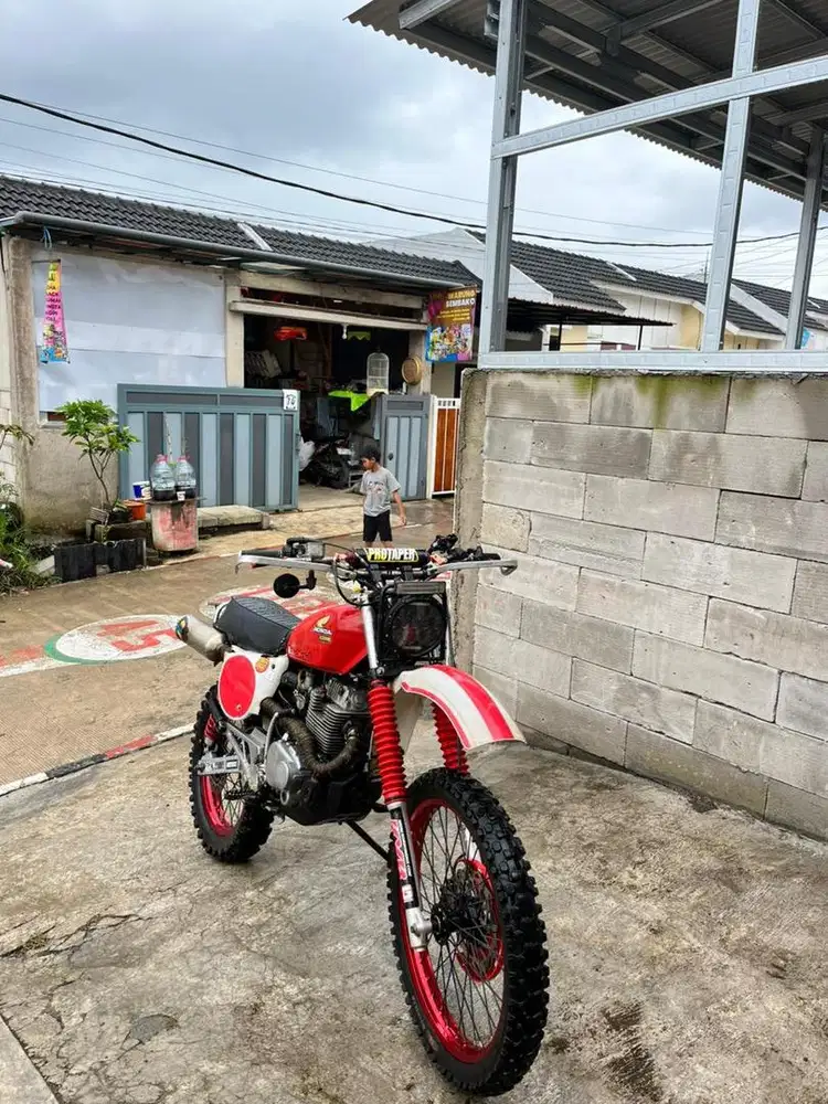 TRAIL VINTAGE TossaJaguar