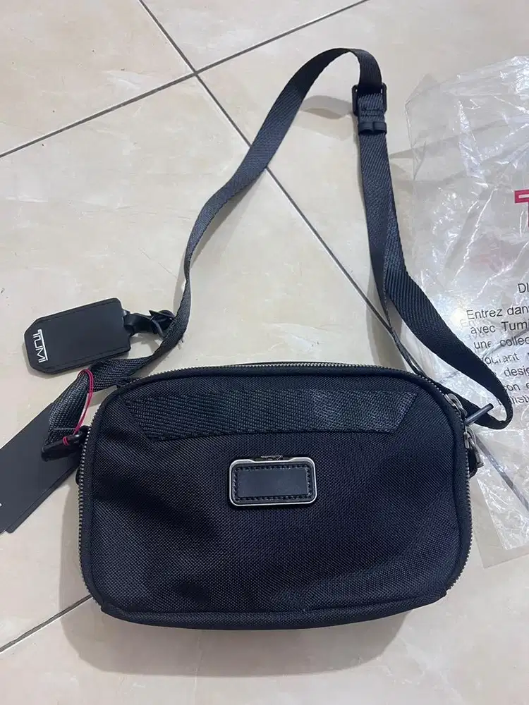 Sling bag TUMI pria
