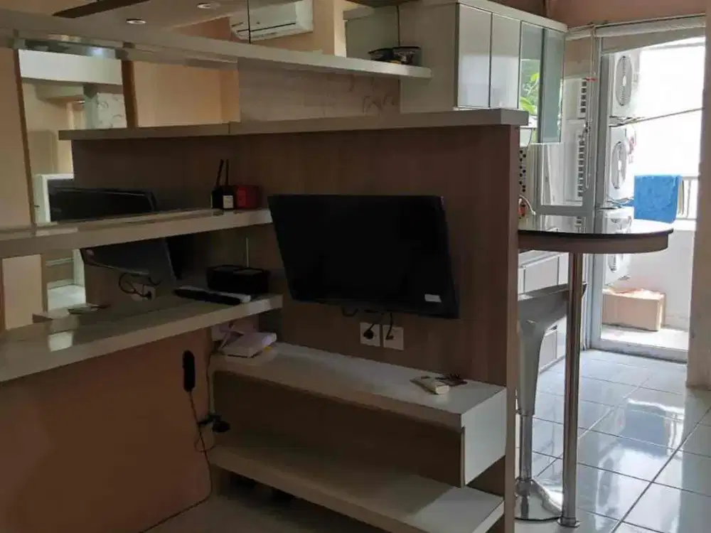 Lantai Rendah 2BR Educity Furnish Butuh Laku View Pool Dkt ITS,UWM,Unair