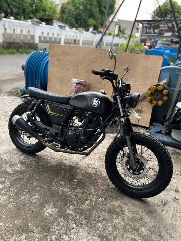 Motor Custom Japstyle / Caferacer TVS Apache 160CC NEGO SAMPAI DEAL