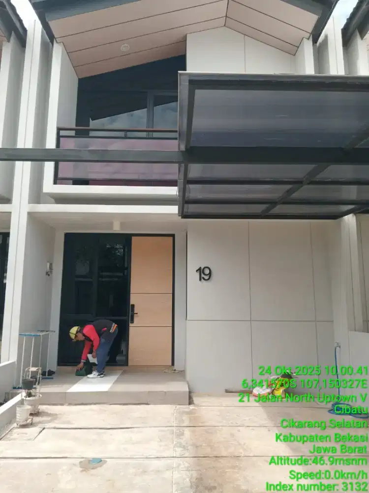 Take Over rumah cluster Up Town Waterfront Lippo Cikarang