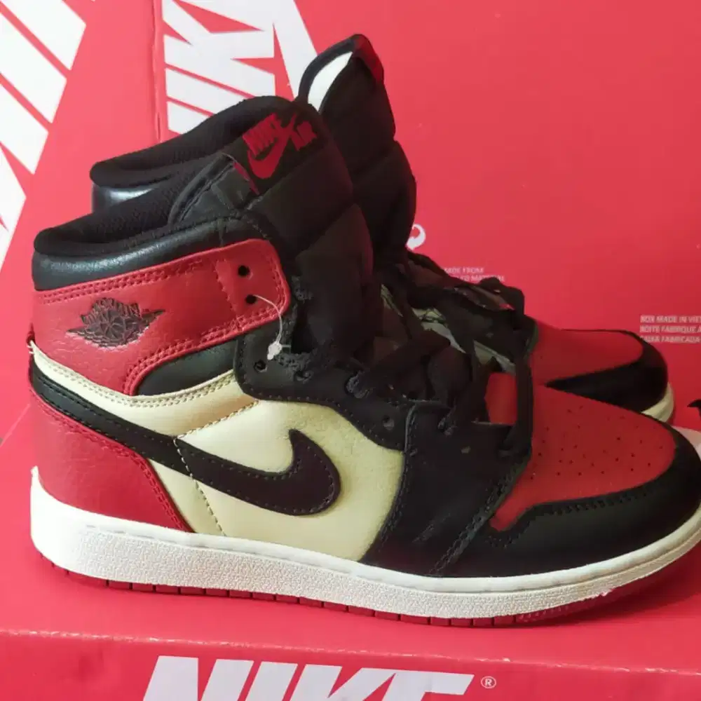 Air Jordan 1 Retro High OG Bred Toe