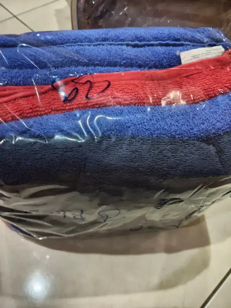 Handuk mandi masih baru