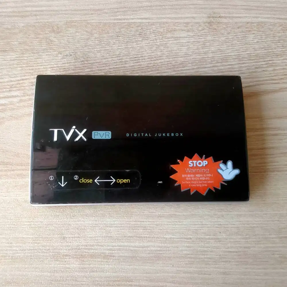 Digital Jukebox Media Player Mobile HDD Eksternal DivX TViX PVR R-2230