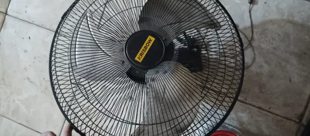 Kipas angin dinding merek krisbow