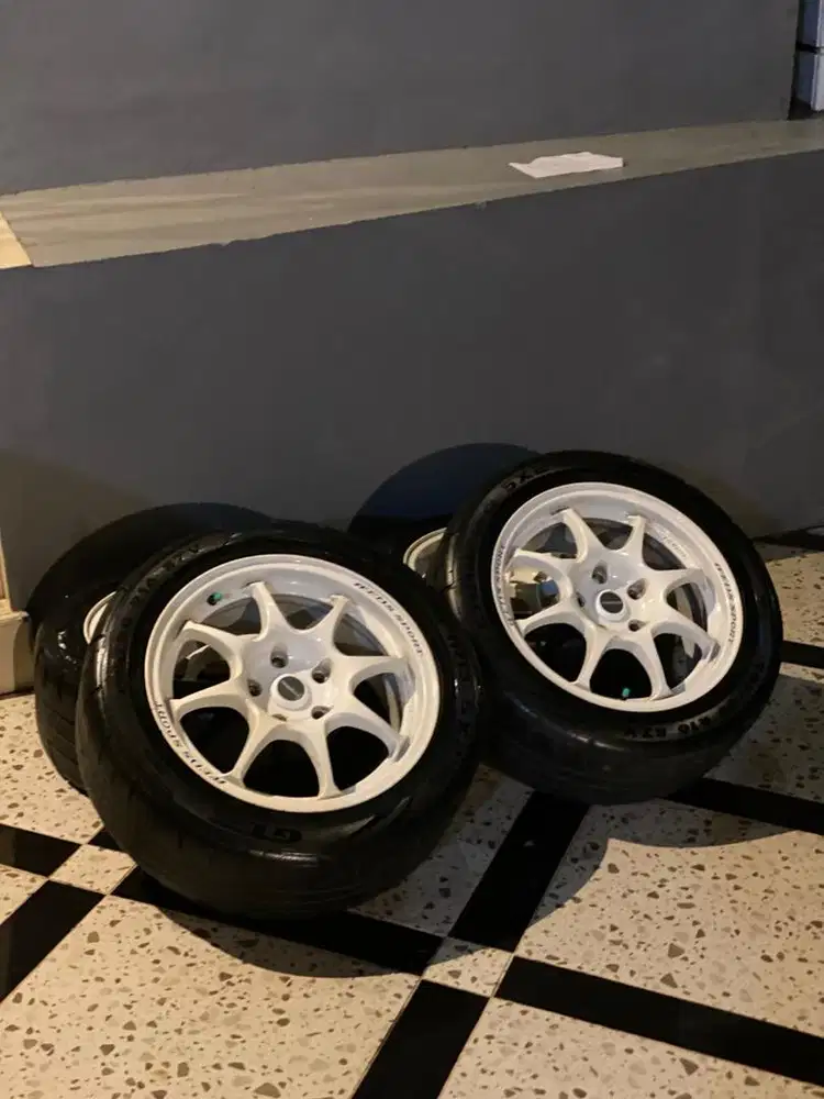 Velg Wedssport TC05R + Ban Champiro SX2