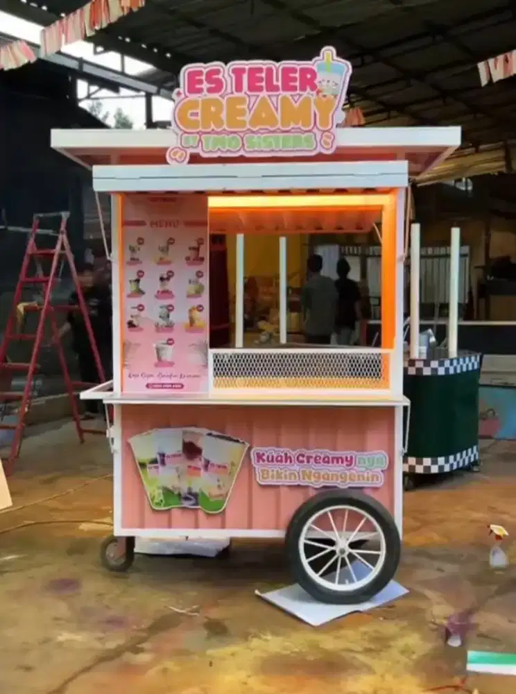 DiCARI YANG MAU JAGA JUALAN ES TELER