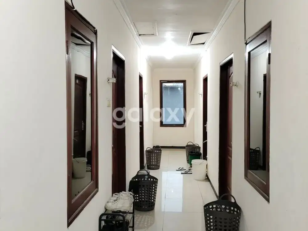 Dijual Rumah Kos Siwalankerto. Ada Kolam Renang dan Cafe.