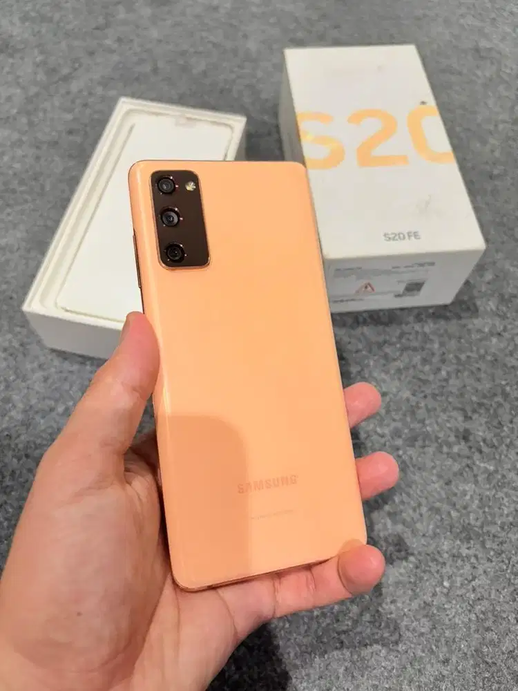 samsung s20fe 8/128gb