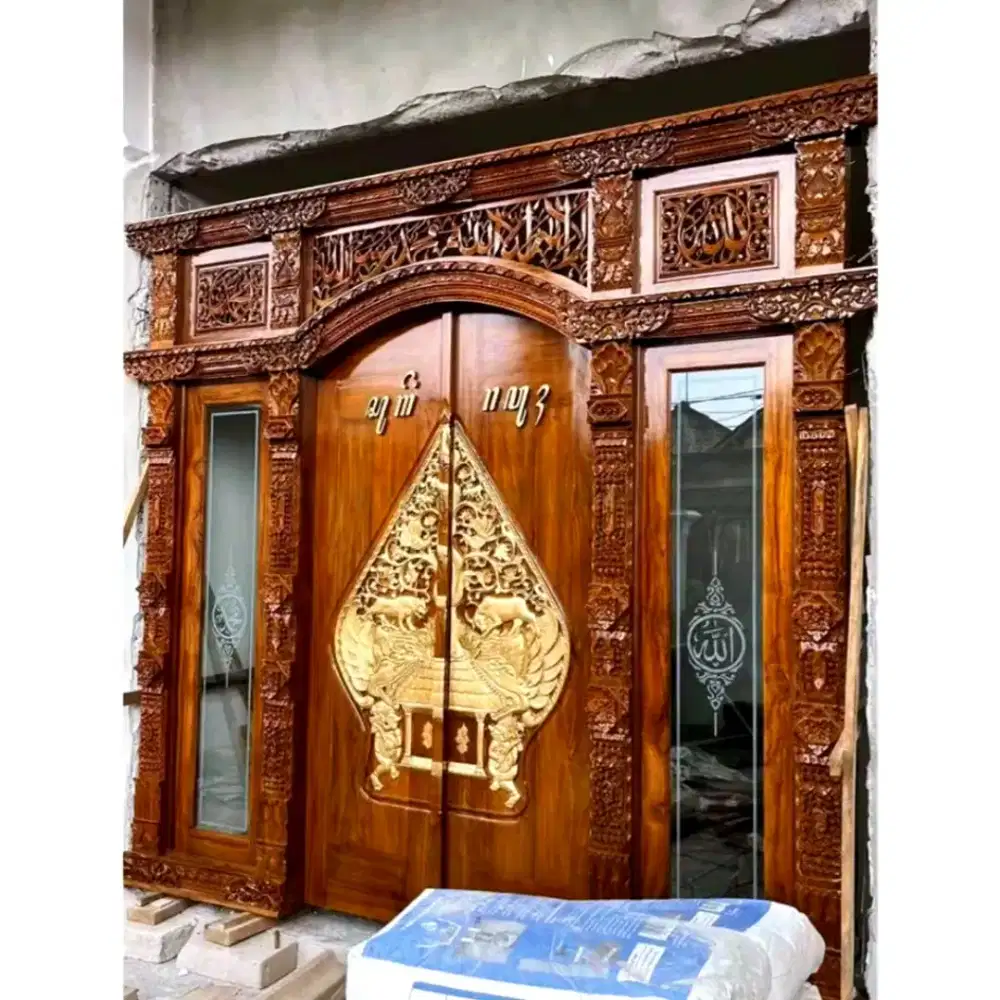 Pintu Gebyok jati ukir Jepara