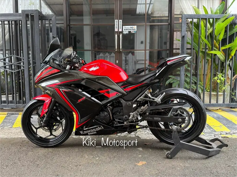 Ninja 250 fi SE 2014/2015 istimewa