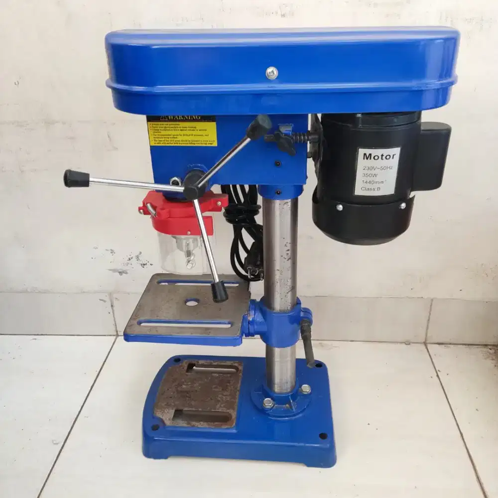 Mesin Bor Duduk Istimewa