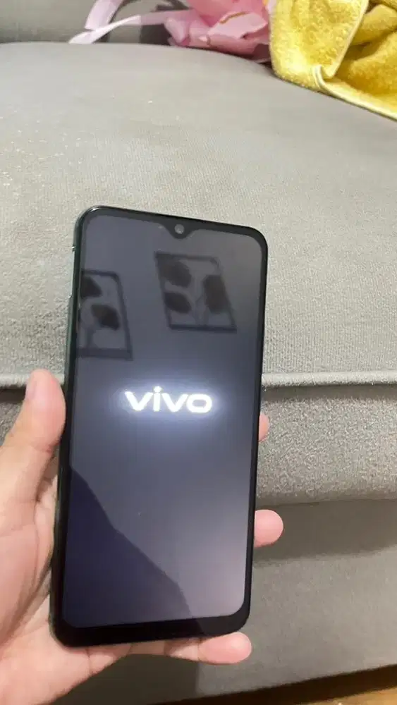 VIVO Y17 biru muda 256gb