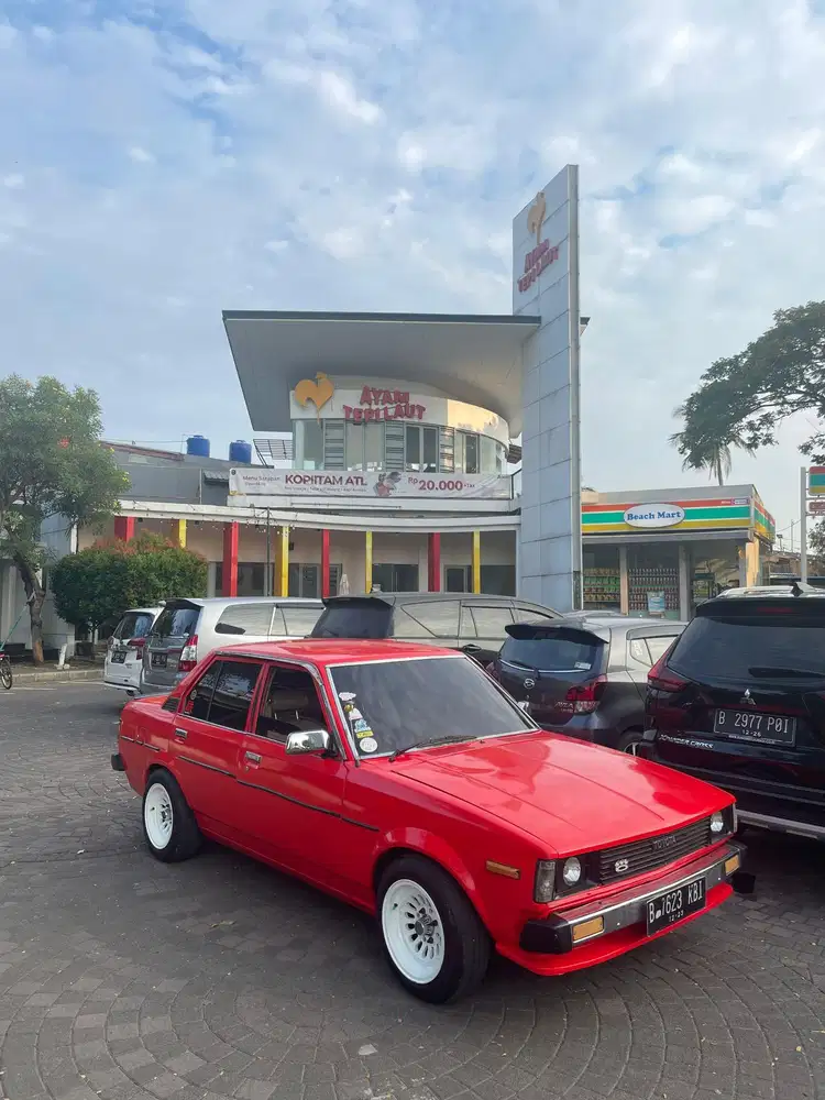 Toyota Corolla 1981 Bensin