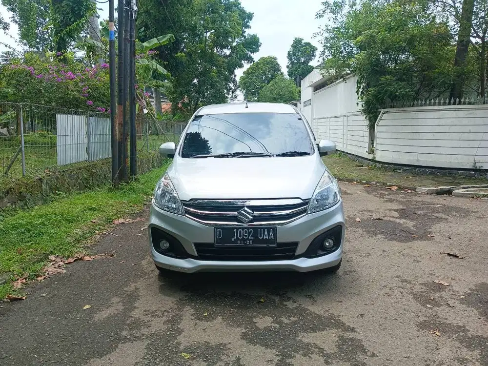 Suzuki Ertiga GL matic 2015 silver