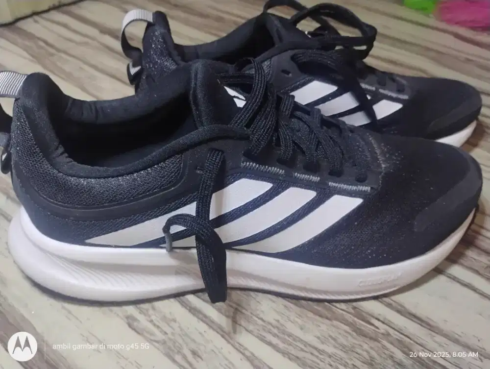 sepatu olah raga adidas, size 39, insole 24,5
