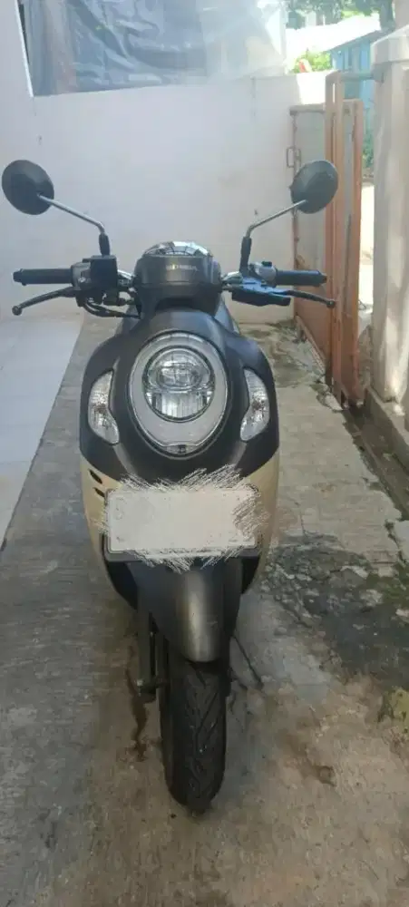 Honda Scoopy Stylish (2024) Coklat Cream — Irit, Terawat, Kunci Manual