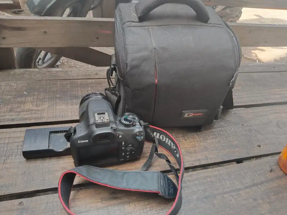 Kamera DSLR CANNON