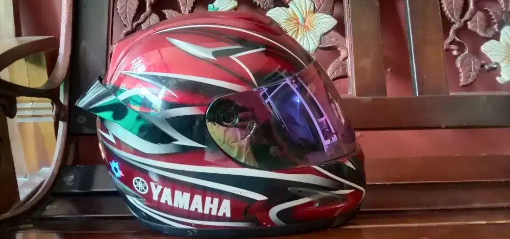 Helm Yamaha Full Face Pelangi