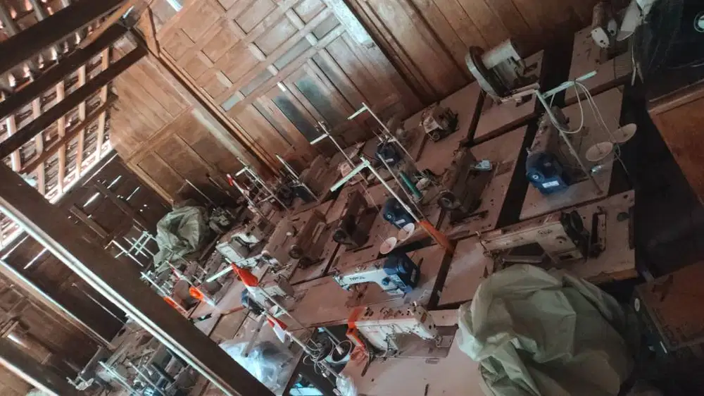 DIJUAL MESIN JAHIT, MESIN OBRAS, MESIN PRESS, MESIN UAP (218 UNIT)