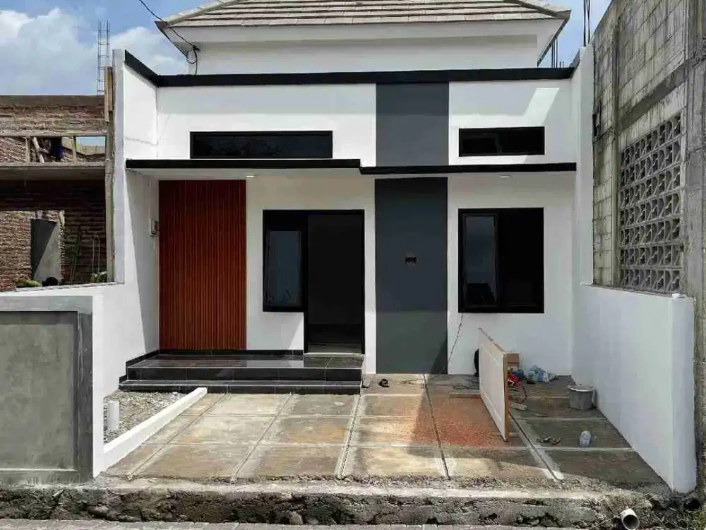 rumah di dolog belakang kantor kelurahn tlogosari wetan