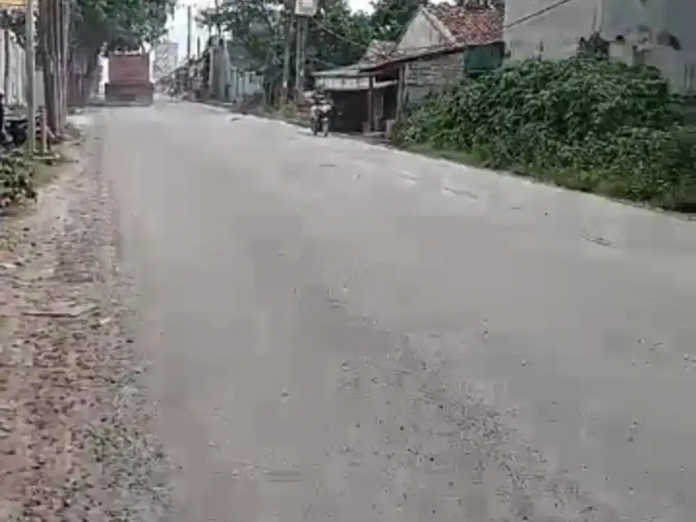 dijual tanah di jln raya Parung panjang