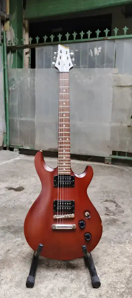 Gitar elektrik cort