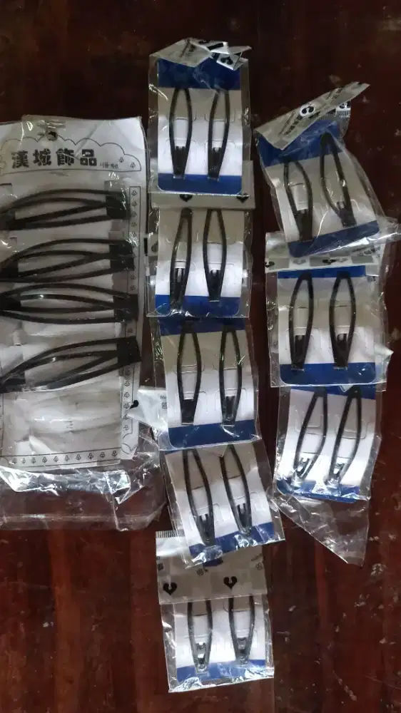 Jepitan Rambut Hitam – Model Simple & Elegan