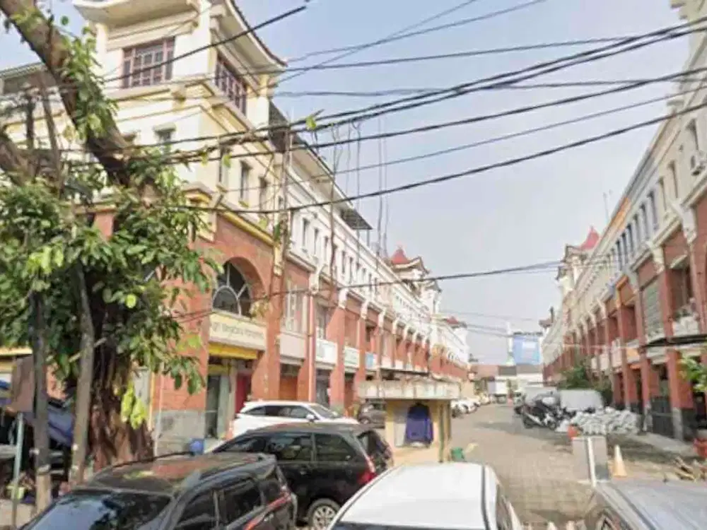 Di jual / sewa ruko 3 lantai luas 175 m2 ukuran 14,5 x 4m2 lokasi ramai cocok untuk segala usaha hadap jalan dekat ke pluit village dan emporium di sentral bisnis pluit