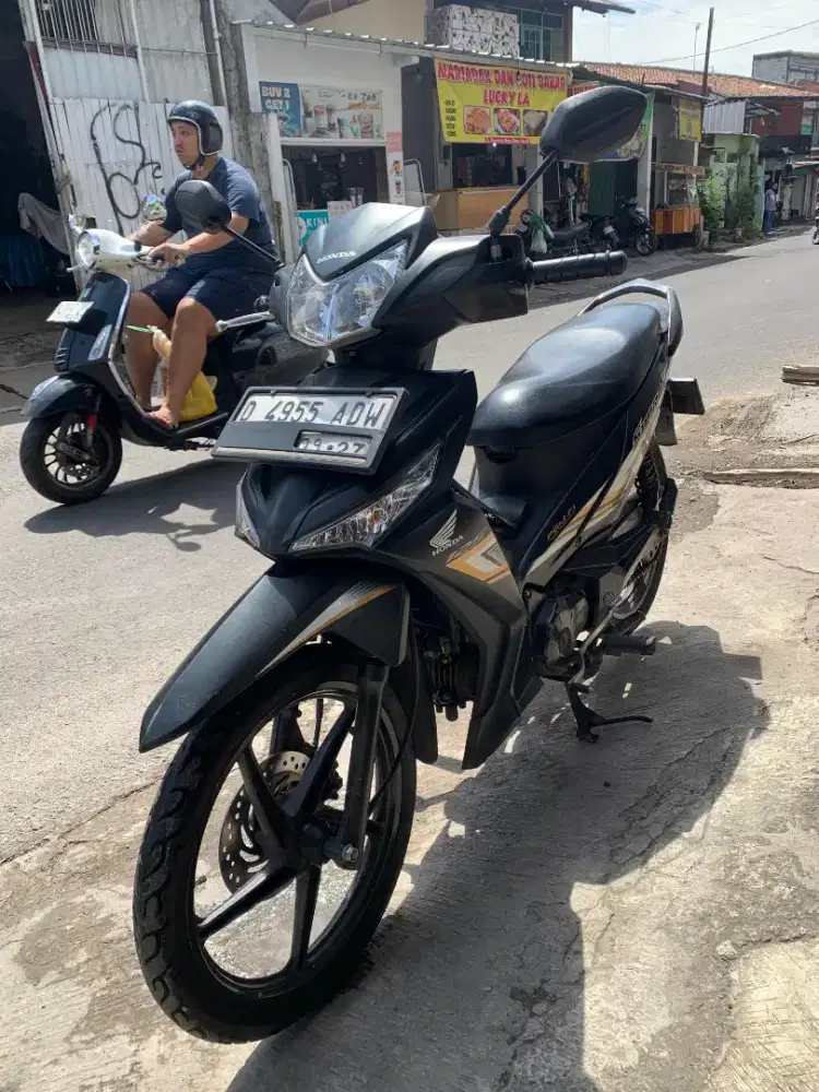 Honda Supra X 125 FI Tahun 2022