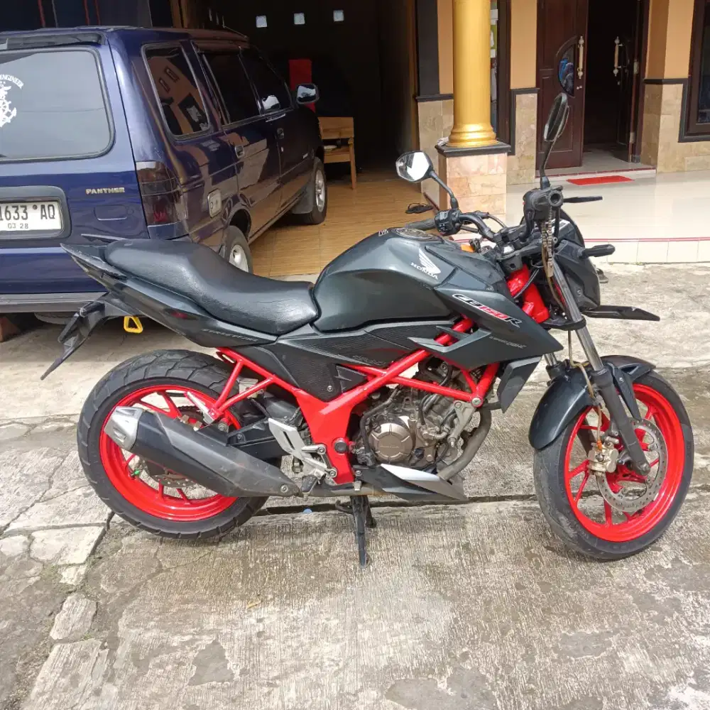 Jual cbr 150  kondisi siap pakai
