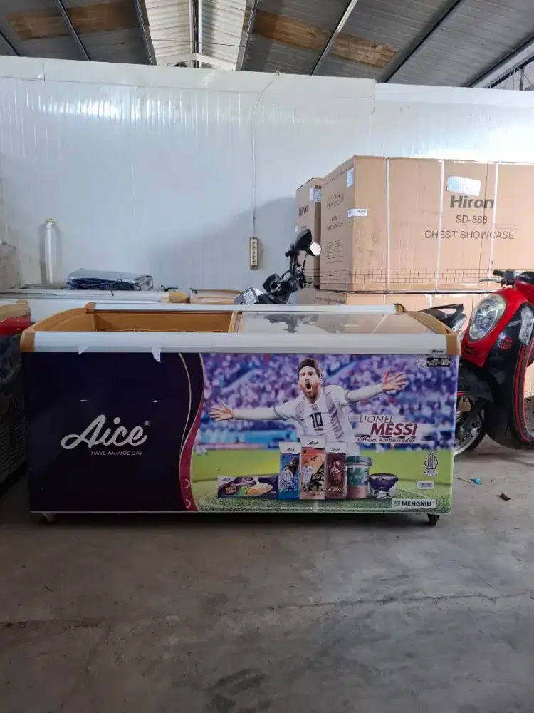 Freezer Besar 6 Keranjang Aice - Mulus 95% + Bonus Keranjang Lengkap!
