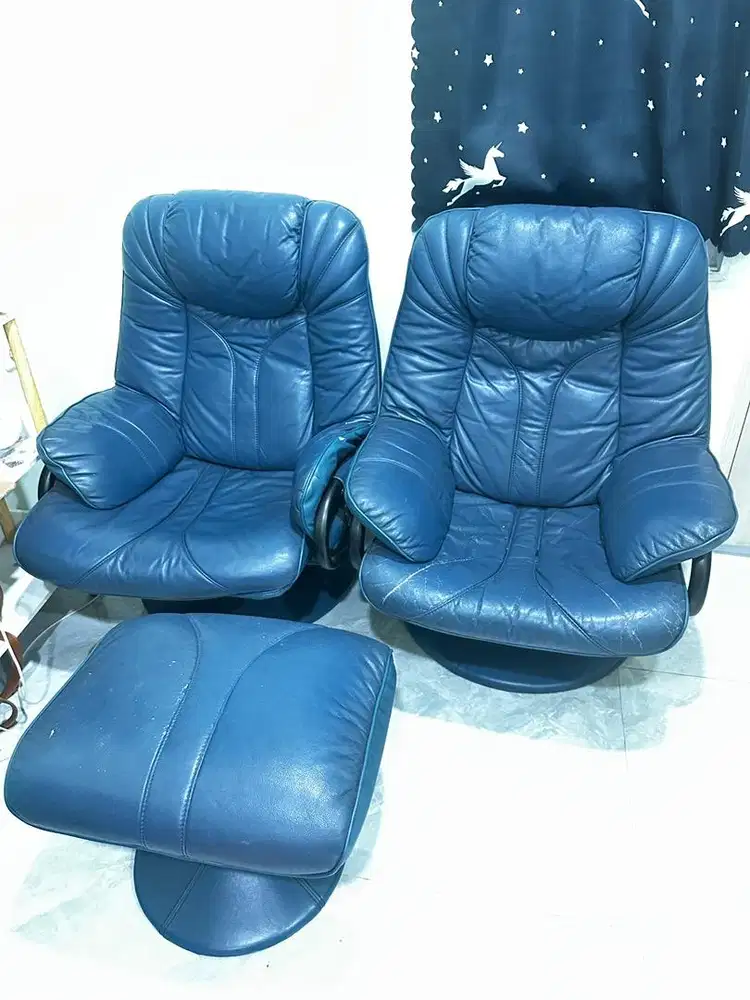 Sofa empuk duduk sandaran 2, duduk biasa 1