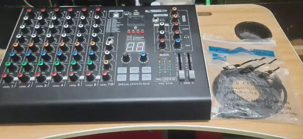Mixer Recording Tech RTX8 Pro