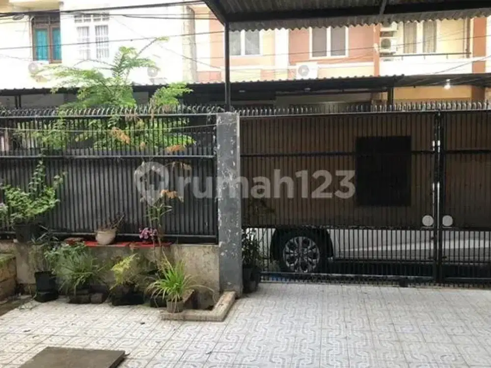Rumah Taman Palem lestari Block A Bisa KPR