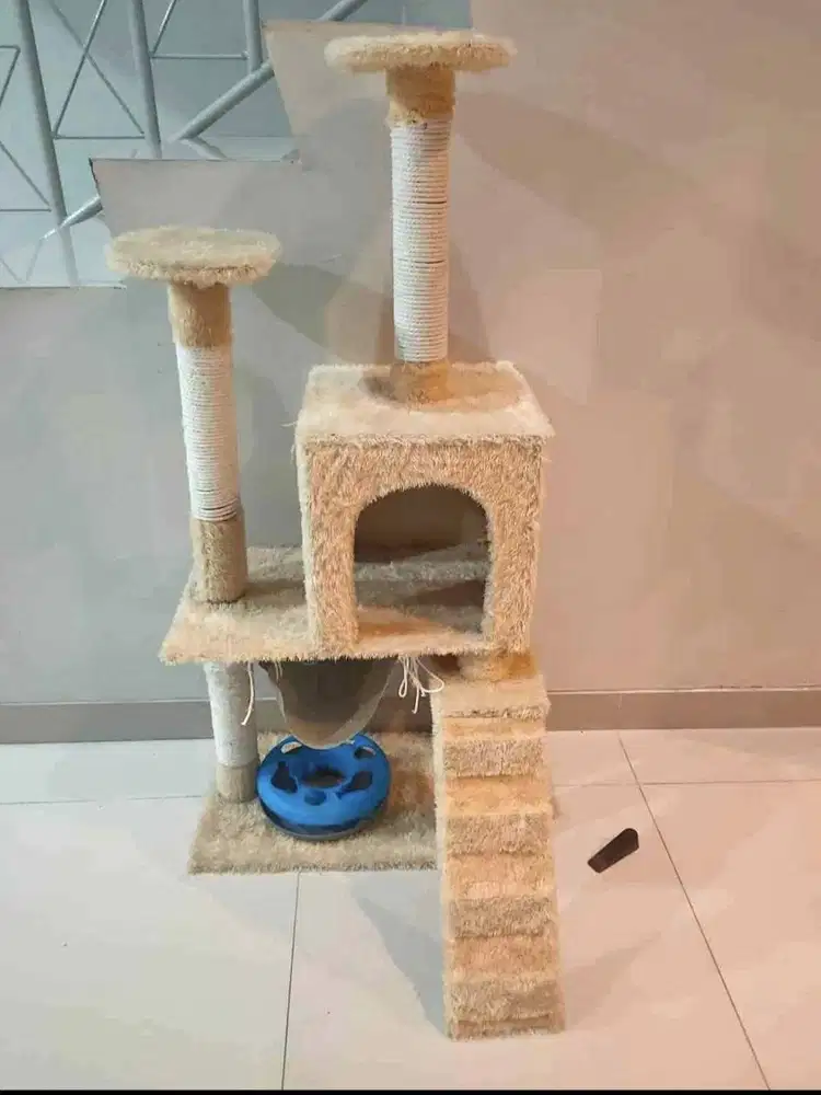 Cat tree ma kandang