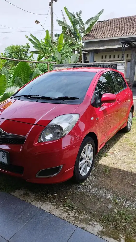 DIJUAL CEPAT TOYOTA YARIS E/MT