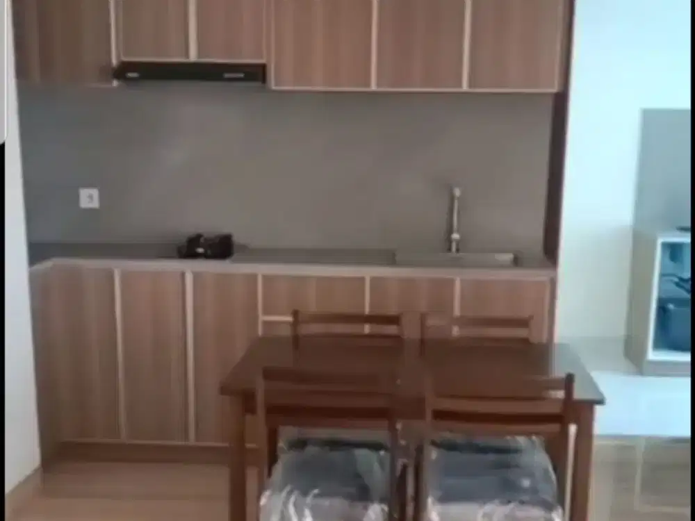 DISEWAKAN Grand Sungkono Lagoon Apartment 3BR - Tower Venetian Lt. 37