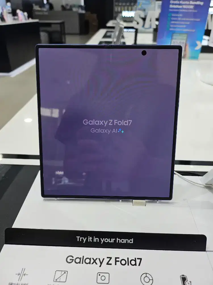 SAMSUNG Z FOLD7 12/256 GARANSI RESMI SEIN 1 TAHUN