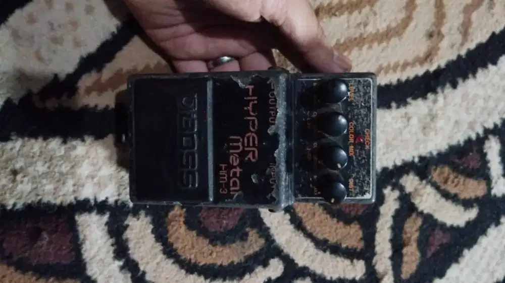 Fx stombox Boss HYPER METAL