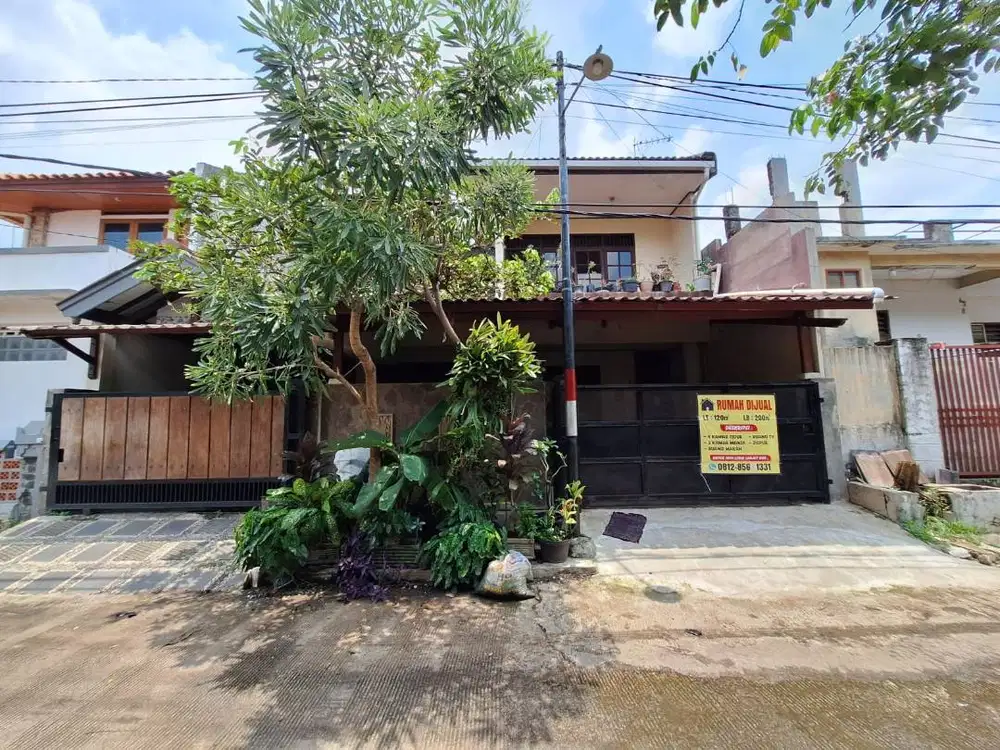 Rumah Besar di Jual Murah!